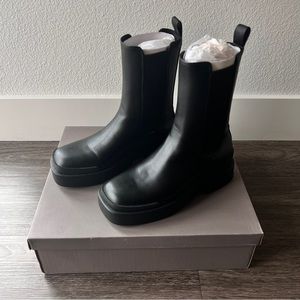 Charles & Keith Boots